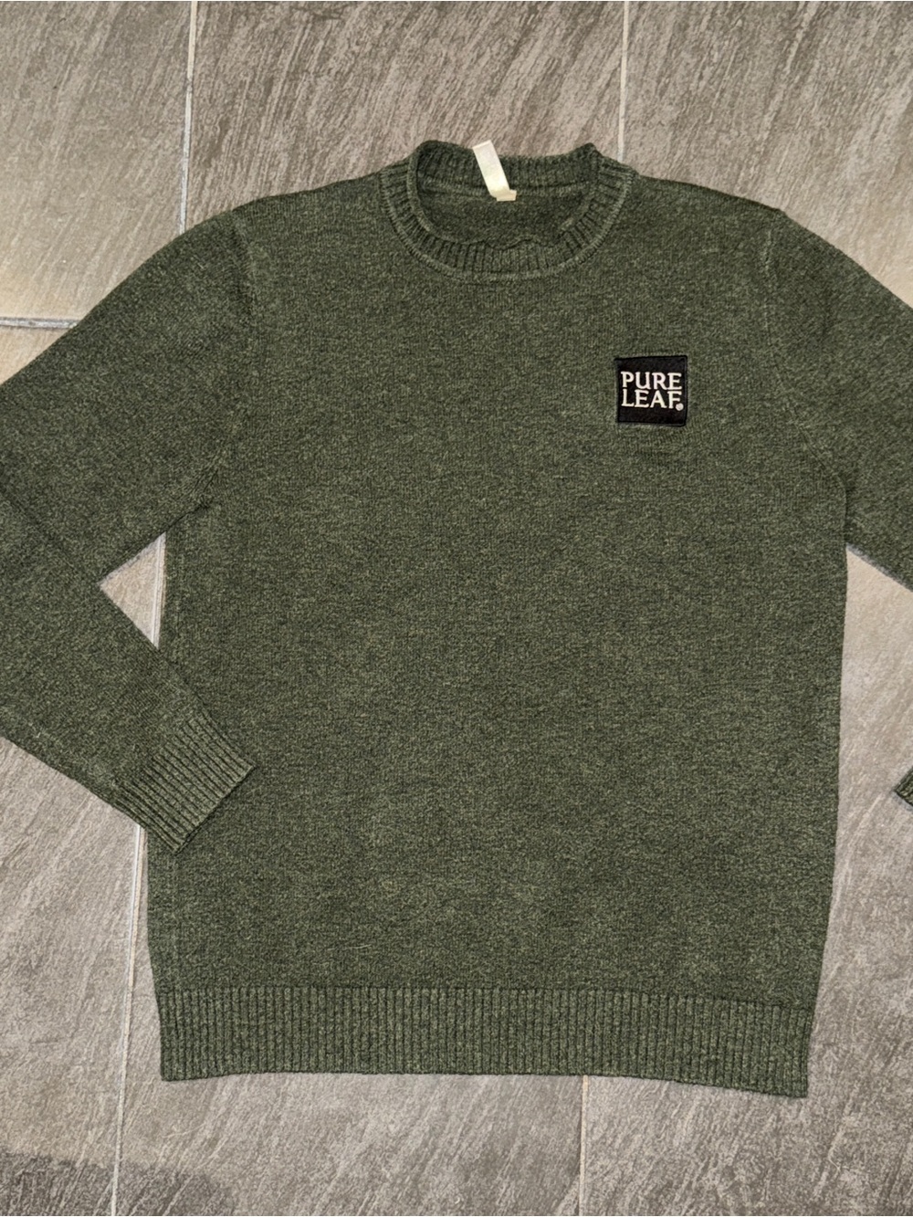 Pure Leaf Crewneck Sweater in Olive Green